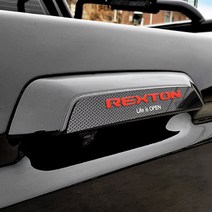 엑스원 카본스타일 트렁크 포인트 가니쉬 REXTON 레드, 렉스턴 스포츠