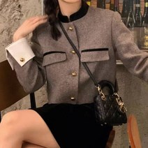 비비에모 여성용 라운드넥 골드버튼 슬림 모직 자켓 04894