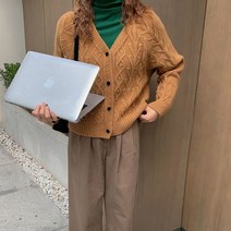 아이엠몽 여성용 브이넥 니트 골지 단추 포인트 루즈핏 꽈배기 가디건