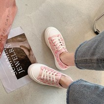 안다로미 클루에이 스니커즈