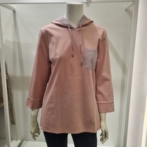 올리비아로렌 [스트라이프 배색 후드티] 바디라인에 적당히 여유있고 체형이 자연스럽게 커버되는 캐주얼 무드의 아이템 VOCALXM3461