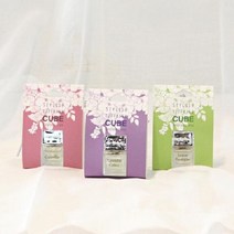 차량용 방향제 디퓨저 스타일리시 큐브 걸이형 차향수 새차선물 냄새제거, 카멜리아