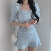 [랜덤플레이] 시크 넥 퍼프 숏 프릴 원피스