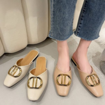 오노마 오노마 ONM 여성블로퍼 골드장식 굽2cm 슬리퍼 (9009759)