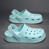 패션 EVA 정원 신발 남자와 여자의 Crocks 샌들 커플 여름 구멍 비치 캐주얼 야외 플랫 슬리퍼