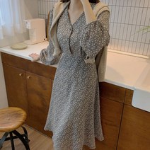 [랜덤플레이] 브이넥 잔꽃패턴 A라인 쉬폰 미디원피스