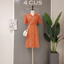 DB_ 4CUS 작은꽃 진주 버튼 A라인 원피스 (FM1E7OP05999)