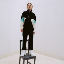 [천삼백케이] [팽고] SL 벨벳 조거 팬츠 black