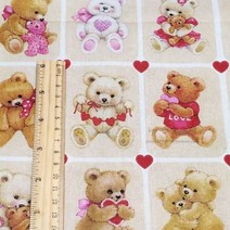 C610 - BTY 1 야드 코튼 원단-레트로 만화 캐릭터 곰 인형과 붉은 심장 카트를 잘라