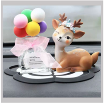 자동차 장식품 인싸템 매화조화꽃 사슴 차내 큐트 액세서리 일록 평안 차량용향수 퀄리티 틱톡 같은스타일, 우아한 채색 a perfume bot