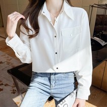 세련된 원포켓 골드 단추 여자 화이트 카라 블라우스 캠퍼스룩