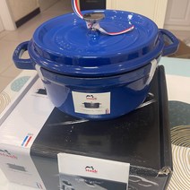 독일 스타우브 STAUB 냄비 24cm 냄비 컬러냄비 인테리어용품 모던주방용품, free, 블루 (24cm)