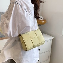 [오늘출발!!->내일도착] 담앤드솜 가죽 미니 크로스백 20대 30대 40대 50대 여자 남자 남성 가죽 생일선물 폰 백 데일리 여성 가방 핸드폰 휴대폰 산책 백 위빙” class=”wr-img”></a></div></p></div></p></div></p></div><div class=