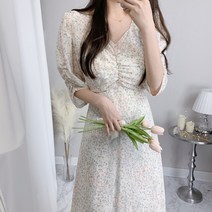 브이넥 셔링 반팔 퍼프 뒷 리본 플레어 쉬폰 잔꽃 플라워 롱 원피스