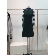 [W몰 막스카라] M74MWO009라운드 넥 슬리브리스 울 원피스