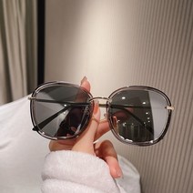 동그란 동그란 얼굴 패션 스트리트 사진 반사 선글라스 남녀 공용 선글라스로