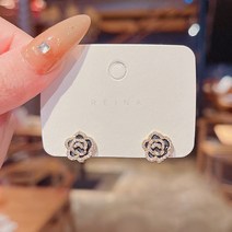 S925 실버 바늘 마이너 라이트 럭셔리 레트로 귀걸이 여성 패션 조커 진주 귀걸이 높은 감각 도매 귀걸이