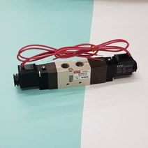 YPC SF4303-IP-SD2-A2 8A 1/4 공압 중간정지 솔레노이드 밸브, D2(DC12V)