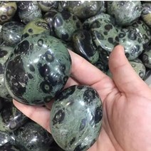 강자갈 반려돌 천연 블랙 월장석 팜스톤 텀블드 스톤 크리스탈 힐링 레이키 1 개, [02] Peacock Eye, [01] 40-70mm