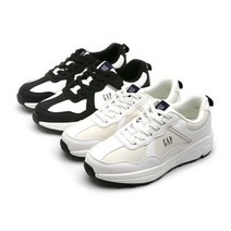 갭 수트 스니커즈