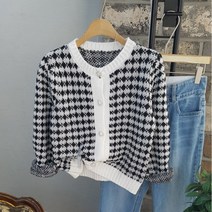 상상그이상 여성용 하트 단추 체크 가디건 슬림핏 촉감좋은 예쁜 포인트 단추 단정한 배색니트 사랑스러운 청바지와 잘 어울리는 도톰한 간절기 크롭니트