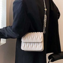패션 정장 여성 포인트 사각 체인 크로스 예쁜보세가방 선물 하객룩코디 여자가방가방 여자데이트룩가방