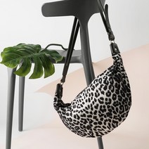 탈부착 내부파우치 여성 호피가방 반달 숄더백 실용성