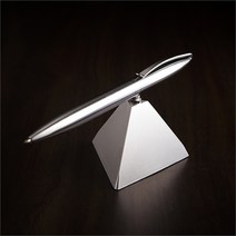 셀러허브 생활리빙 피라미드 실버 거치 볼펜/고급펜 자석볼펜 사무용볼펜, 기본