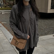 울10% 꽈배기 루즈핏 스웨터