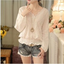 F7904/예쁨주의/허리셔링 펀칭레이스 V넥브라우스 /BL 브이넥블라우스 펀칭 블라웃 레이스블라우스