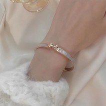 심플 자개 티타늄 스틸 여성 데일리 심플 팔찌