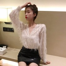 깃털 블라우스 반팔 스완 수술 스퀘어넥 연말룩 브이넥 레이스 퍼프 프릴