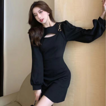 Sevalo 2023 초봄 여성 관능 펀칭 원피스 쇼트 조임 힙스터 스커트 메탈 체인 디자인