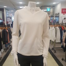 샤트렌 여성 간절기 티블라우스 하이넥 주름레이스가 목둘레와소매끝에 패치 고급스런 진주장식 포인트 봄 가을 블라우스 같은 티셔츠