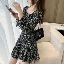 요나걸 여성 원피스 미니원피스 플로럴원피스 잔꽃무늬원피스 스퀘어라인 화려무늬원피스 긴팔원피스 데이트원피스 포인트주기 좋은 20대 원피스 봄가을 원피스 + 양말증정