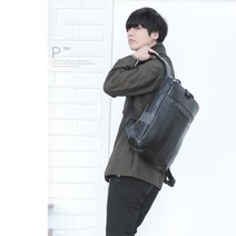 20대 남자 깔끔 세련 합성피혁 남자백팩 BACKPACK 캐주얼 착용감