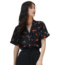 퀸하우스 롤업 더블버튼 체리 자켓블라우스