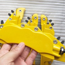 호환용 캘리퍼커버 브레이크 디스크 차량 튜닝 커버 BMW 메르세데스 용 알루미늄 금속 캘리퍼 로고 없는 나사 범용 4 개 또는 2, 23.Yellow - 2 사이즈 M and 2 사이즈S