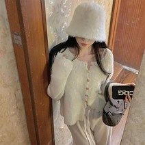 코지 여자 폭닥폭닥한 뽀글이 부클 골드버튼 가디건