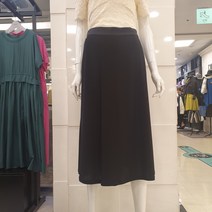 블루페페 부평점 편안한 일상룩 백 밴딩 스커트형 팬츠 가볍고 쉬원해요