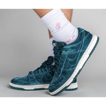 [국내100%매장판] 나이키 덩크 로우 우먼스 아토믹 틸 DZ5224-300 운동화