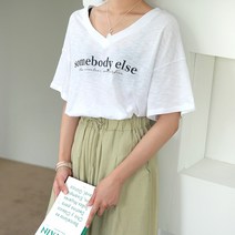 데일리앤 썸바디 여성 레터링 반팔 티셔츠