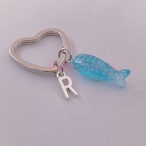 푸른 우영우 고래 이상한변호사 물고기 키 체인-편지 A-Z 하트 모양의 체인-귀여운 카와이 체인-독특한 크리에이티브 선물, C