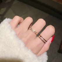 [해외] 14K 18K반지 일본과 한국 스타일의 간단한 비스듬한 다이아몬드 박힌 티타늄 스틸 도금 339467