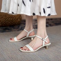 여자 여름 키튼힐 스퀘어토 스트랩 힐 샌들 발편한 슬리퍼 데일리 하객 LA-000033255
