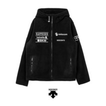 [데상트] 스위스 스키팀 자수 그래픽 본딩 플리스 자켓 SN323SKT92BLK