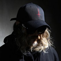 바이더알 Custom 레드 십자가 페인팅 자수 볼캡