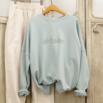 스튜 엠보 레터링 긴팔 루즈핏 맨툼내 롱티 루즈핏