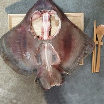 삼천포 용궁수산시장 반건조 생선 가오리 1미 중(30cm 내외)/대(40cm내외) -국내산 100% 반건조 가오리, 중(30cm 내외)