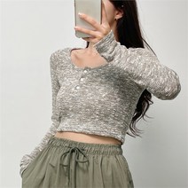 크로스컴퍼니 도르 포실포실 삼색 긴팔 단추 크롭 니트 3col (9007740)